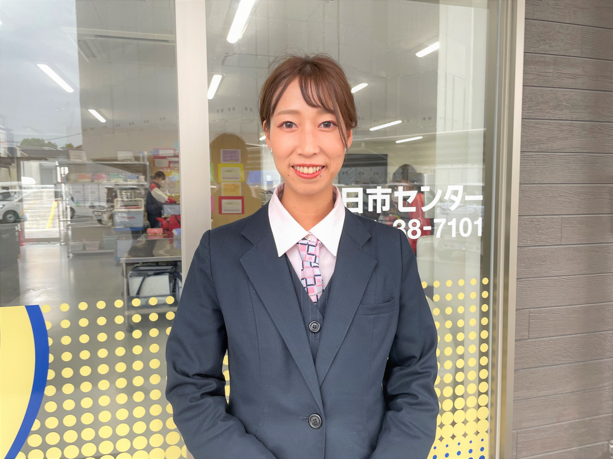 山口県東部ヤクルト女性社員田淵南さんのポートレート